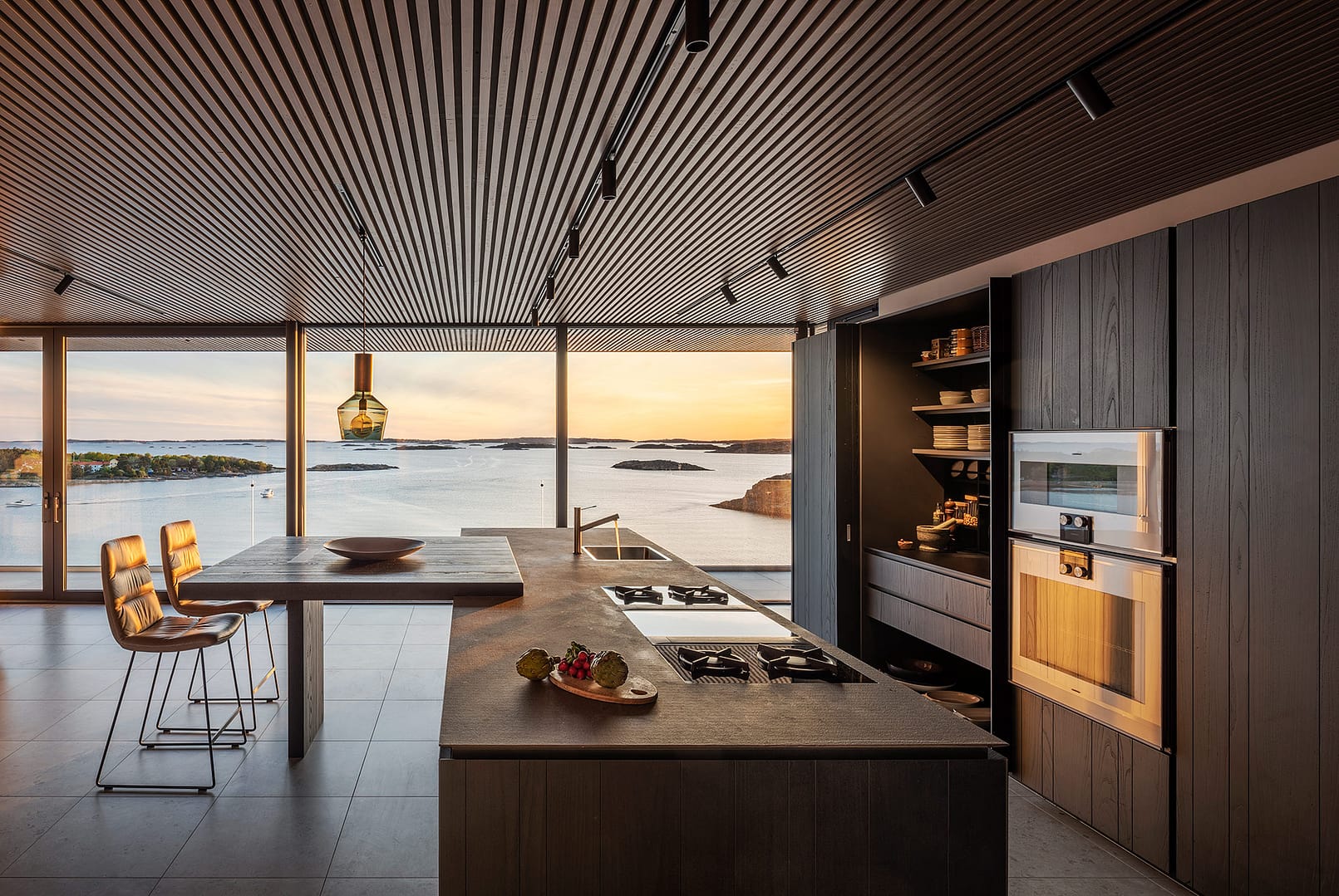 Corso Studios ritar hela hem hjälper dig med din köksrenovering-badrum-förvaring -innerdörrar och belysning. Göteborg Poliform Occhio Salvatori Agape